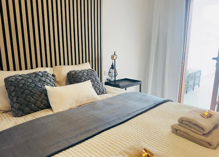 Endless Summer - Swimming Pool Costa Adeje (Tenerife)