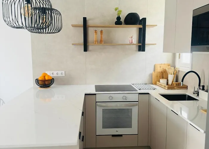 Endless Summer - Swimming Pool *