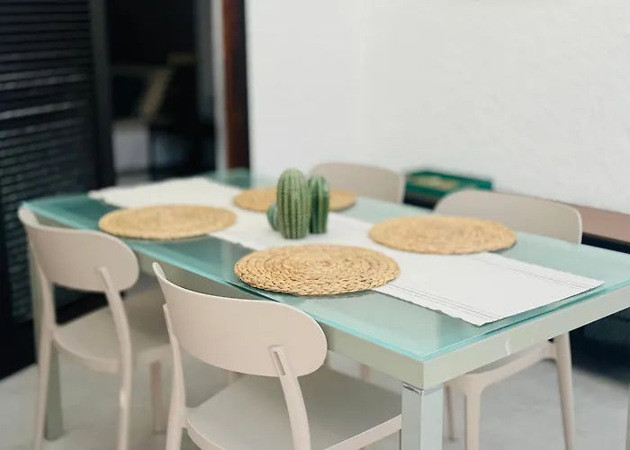 Endless Summer - Swimming Pool